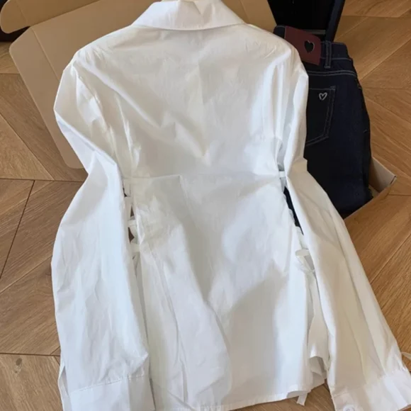 White Side Lace Up Cinched Waist Shirt - Picture 3 of 5